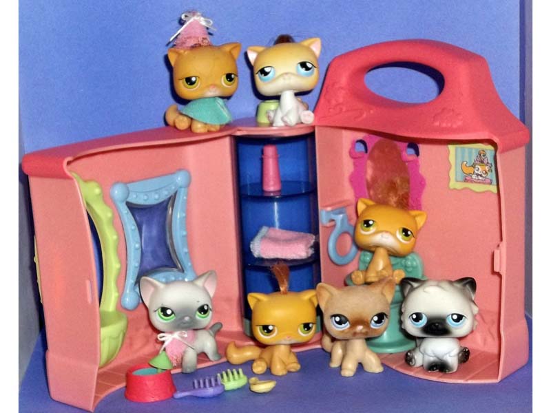 Littlest Pet Shop 17 Piece Hair Salon Set 7 Cats and LPS Accessories Lot
